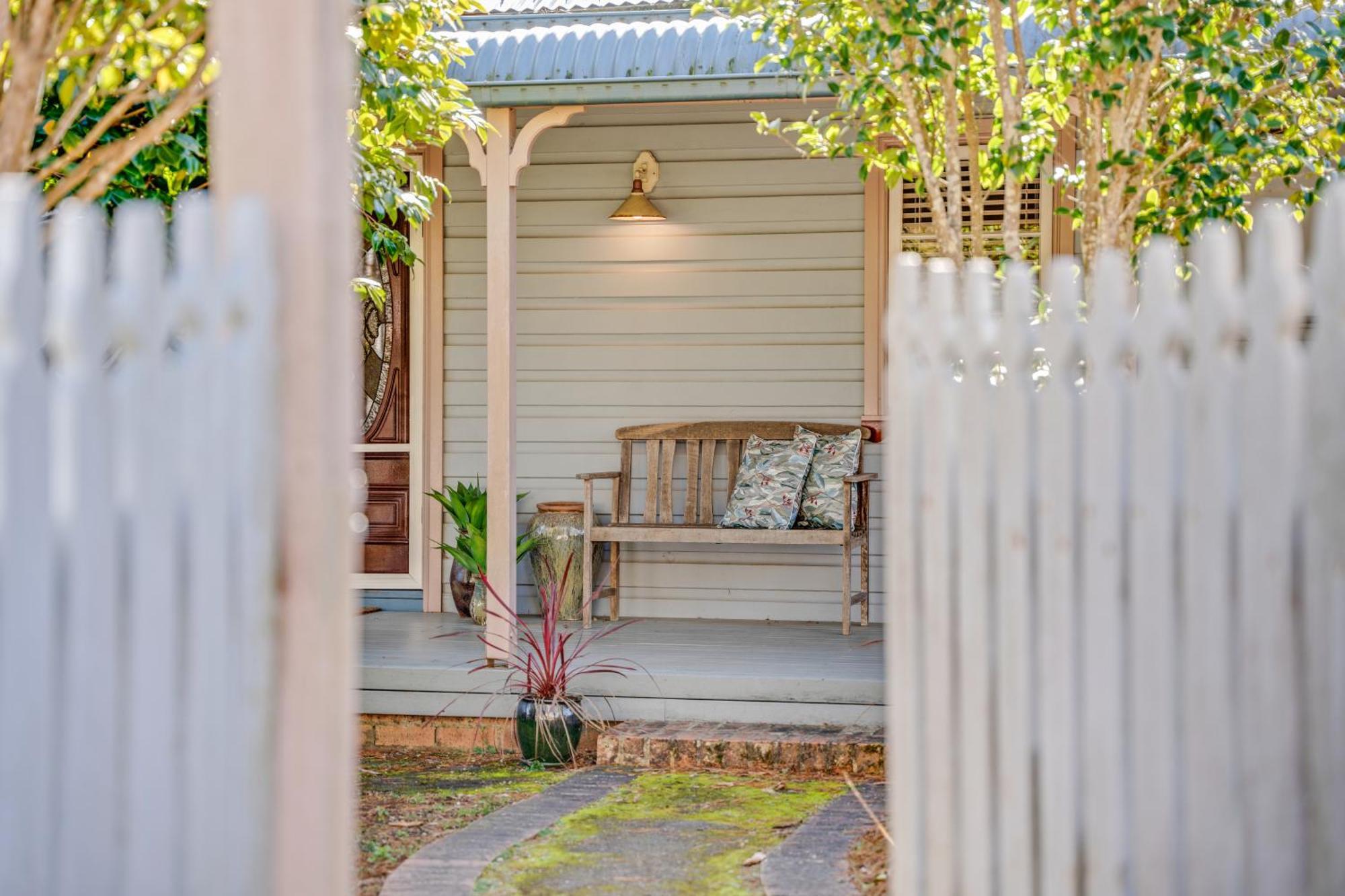 Whispering Pines Cottages Wentworth Falls Kamer foto