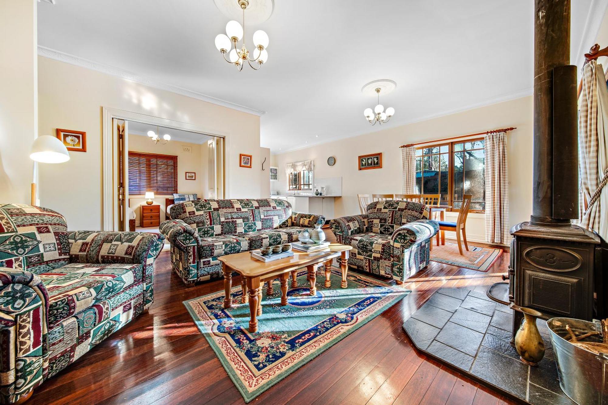 Whispering Pines Cottages Wentworth Falls Kamer foto