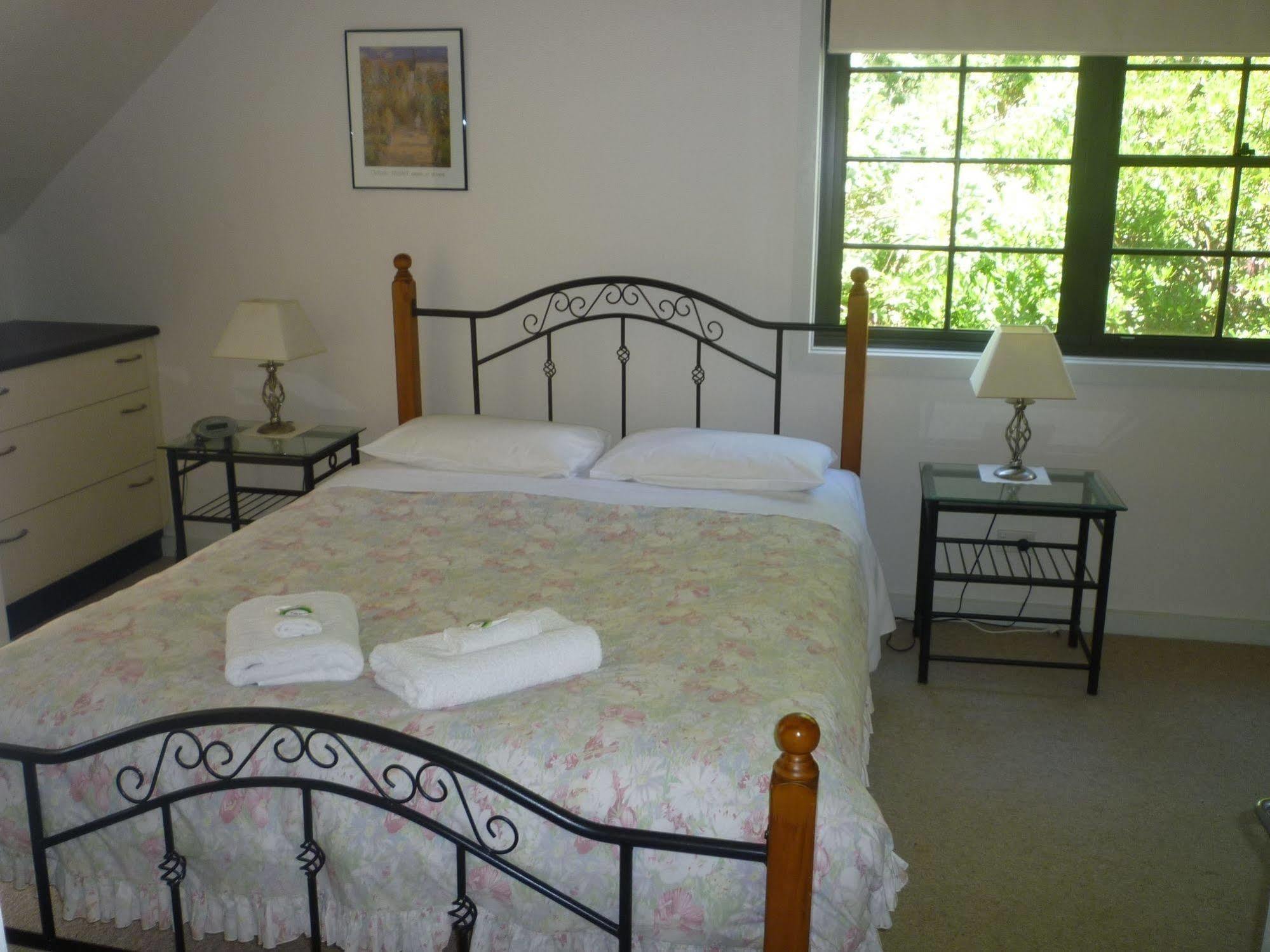 Whispering Pines Cottages Wentworth Falls Buitenkant foto